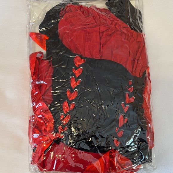 Leg Avenue Red Vixen Pirate Wench Costume - Picture 5 of 5